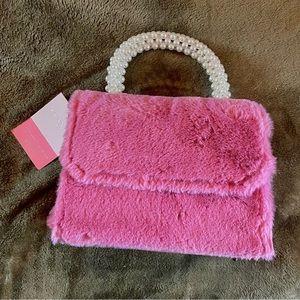 *NEW*Pink pearl purse!